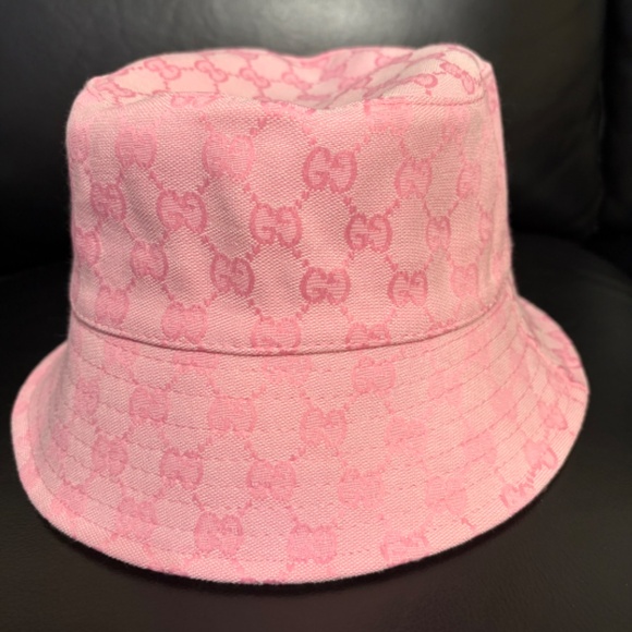 WOMEN'S GUCCI PINK GG MONOGRAM CANVAS BUCKET HAT ONE SIZE - Picture 3 of 6